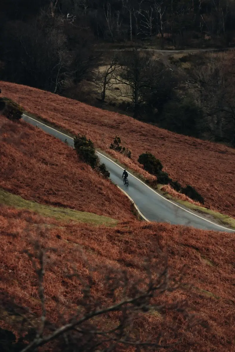 How fast does an ebike go uphill, or into a headwind?