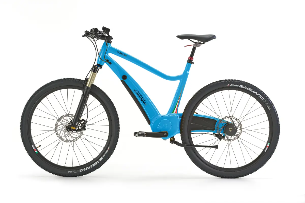 Lamborghini Crosser — blue
